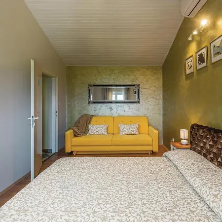 펜션 Beautiful In With 1 Bedrooms, Jacuzzi And Wifi *